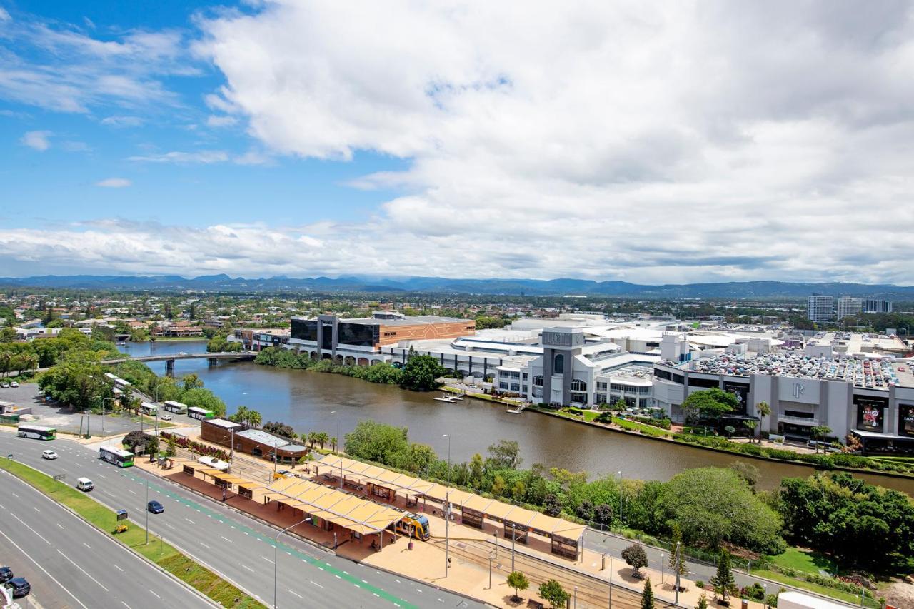 Sierra Grand Broadbeach - Self Contained & Privately Managed Apartments Gold Coast Zewnętrze zdjęcie