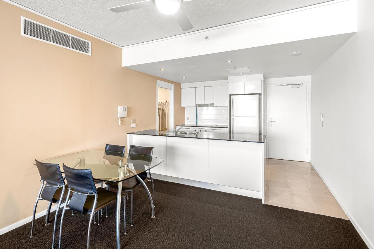 Sierra Grand Broadbeach - Self Contained & Privately Managed Apartments Gold Coast Zewnętrze zdjęcie