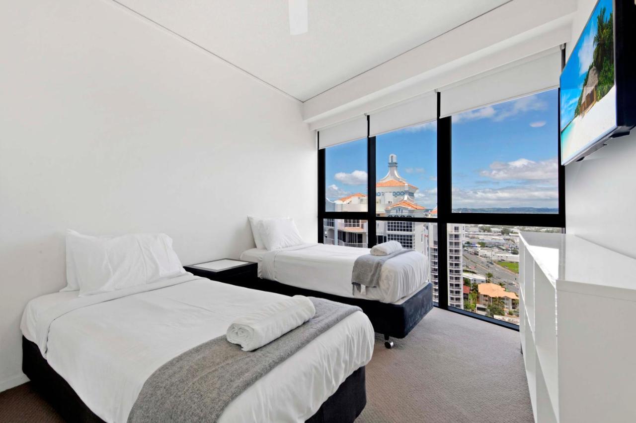 Sierra Grand Broadbeach - Self Contained & Privately Managed Apartments Gold Coast Zewnętrze zdjęcie